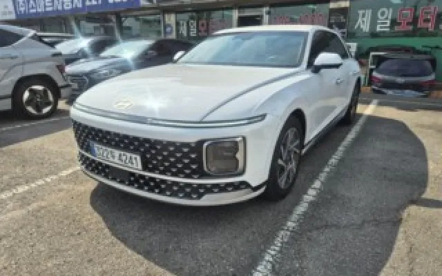 GN7 중고차 그랜저 (GN7) 가솔린 2.5 2WD 매물 사진 18 - 2025/11 18,659km